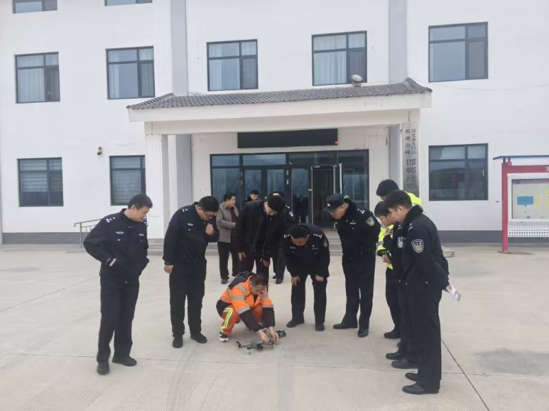 74b018ac40356b7eb9e63aeb639beb5.jpg 74b018ac40356b7eb9e63aeb639beb5.jpg