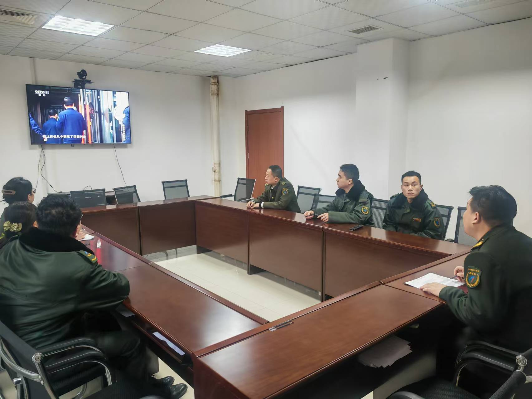 74ee7029b2b10c43dda9eb32a695479.jpg 74ee7029b2b10c43dda9eb32a695479.jpg