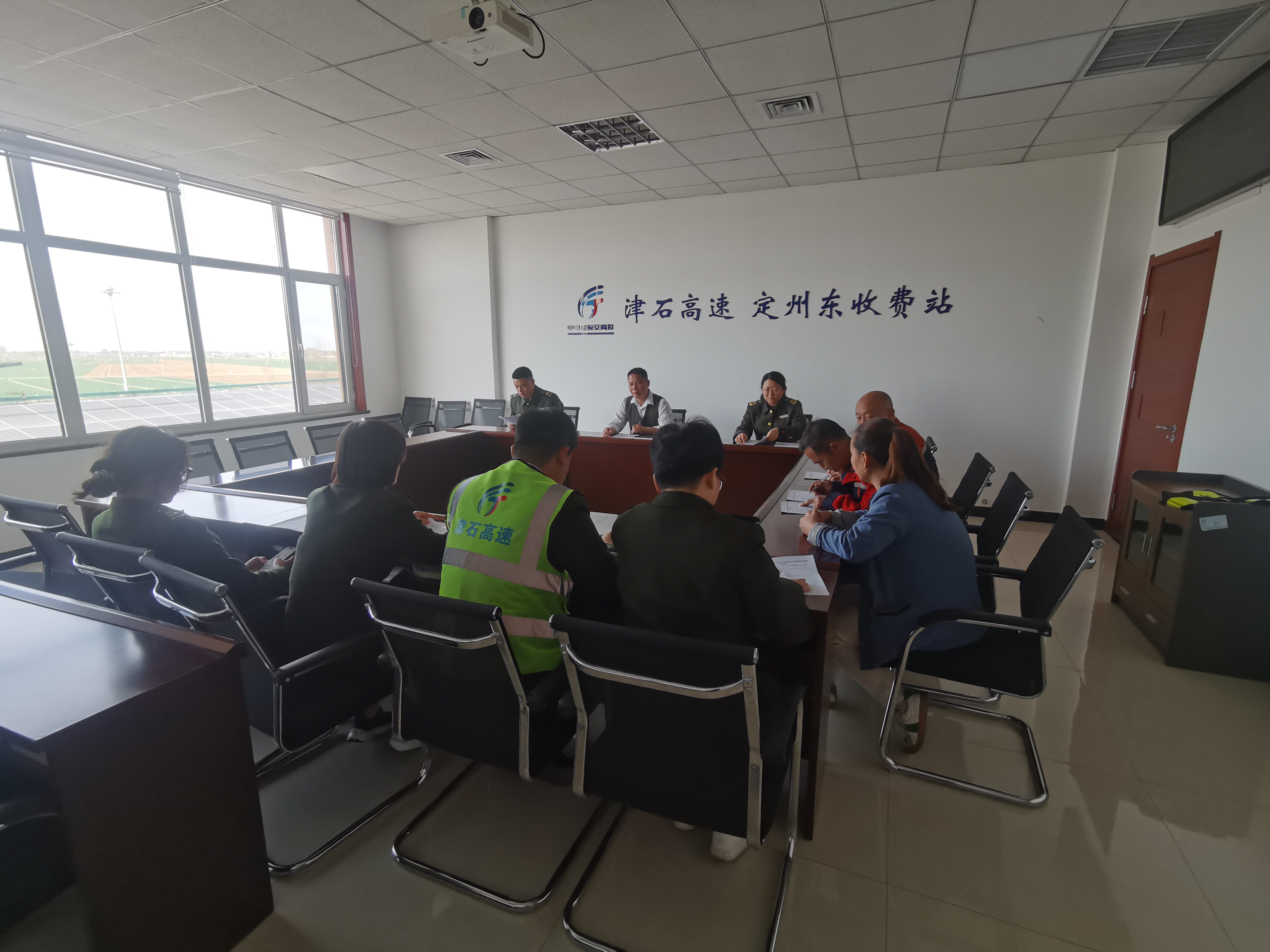 9422d8b7d13e8e0121783533a3d406a.jpg 9422d8b7d13e8e0121783533a3d406a.jpg